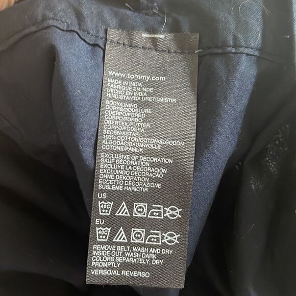 Tommy Hilfiger‎ Navy Maxi Skirt. Size 2 - Picture 8 of 9